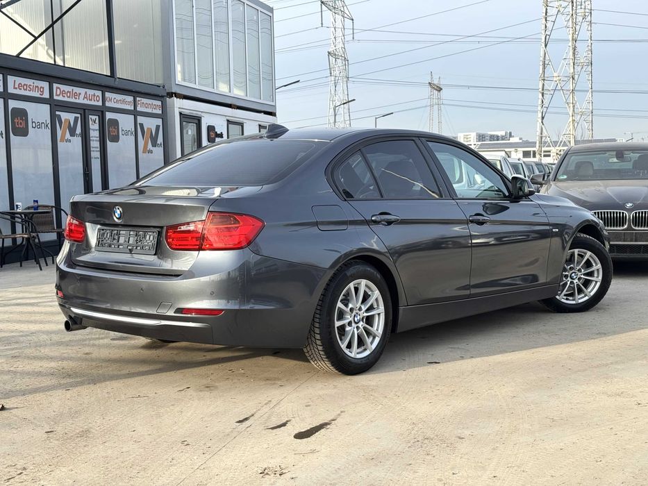 BMW 320d F30 184cp/Garantie/HarmanKardon/HeadUp/RateAuto/Avans 0