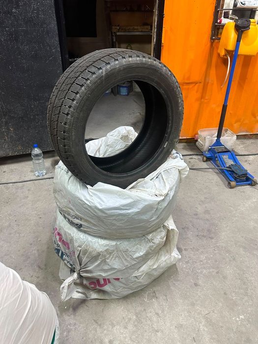 Шины 235/45/R17,зимние