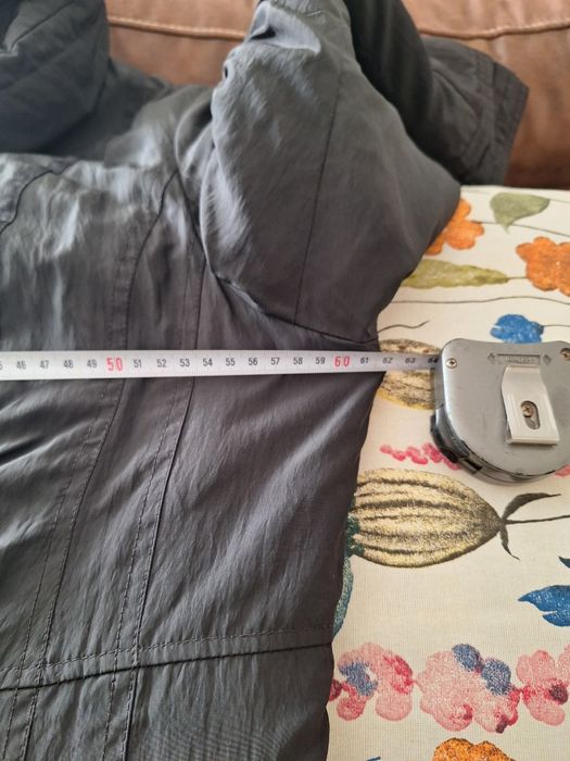 Geaca frumoasă, ușoară si practică
