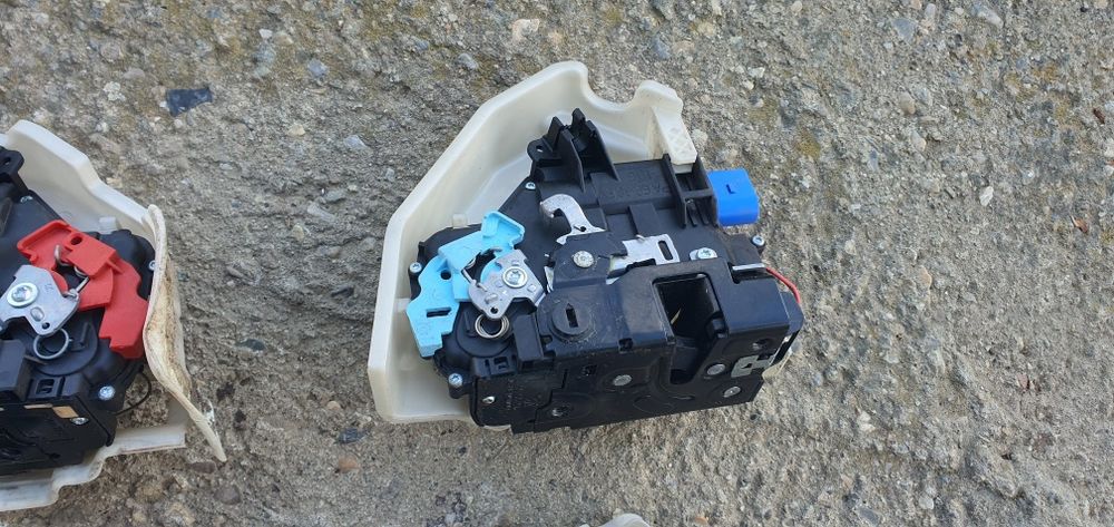 Broasca fata spate stanga dreapta golf 5 plus skoda oct 2 touran jetta