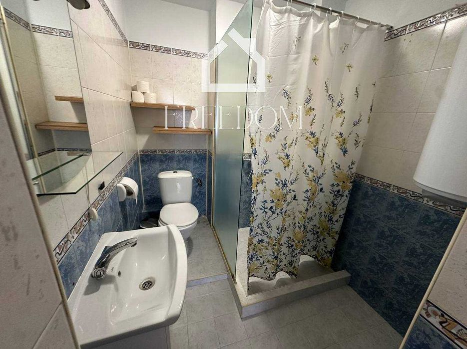 Голям апартамент за продажба  на Колхозен Пазар