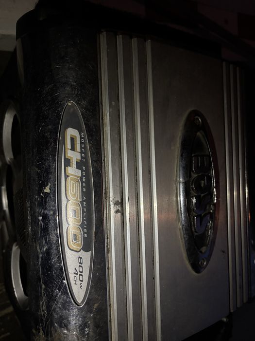 Suwoofer cu staie