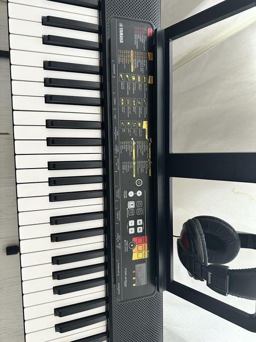 Orga electronică Yamaha PSR-F52 – stare excelentă