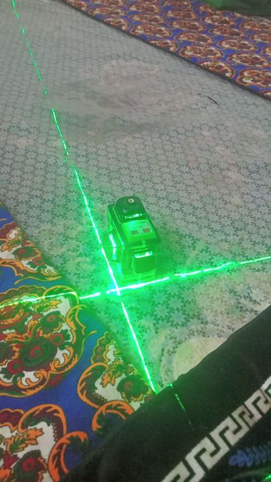 Лазерная уровень