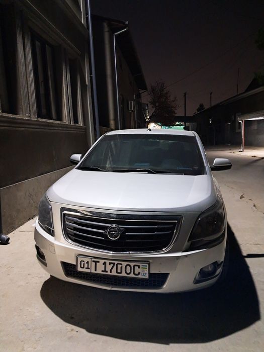 cobalt 2014 sotiladi