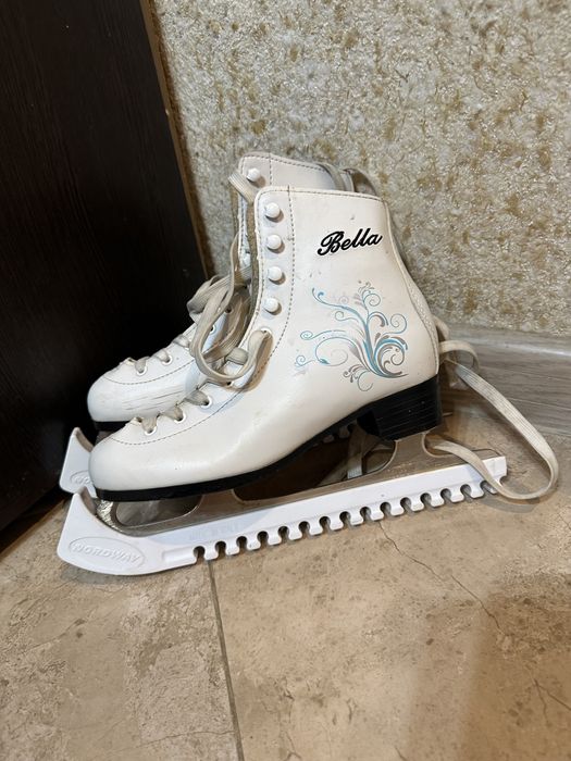 Продам коньки