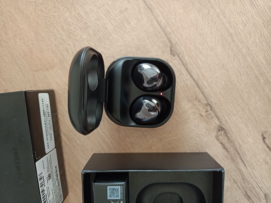 Безроводные наушники