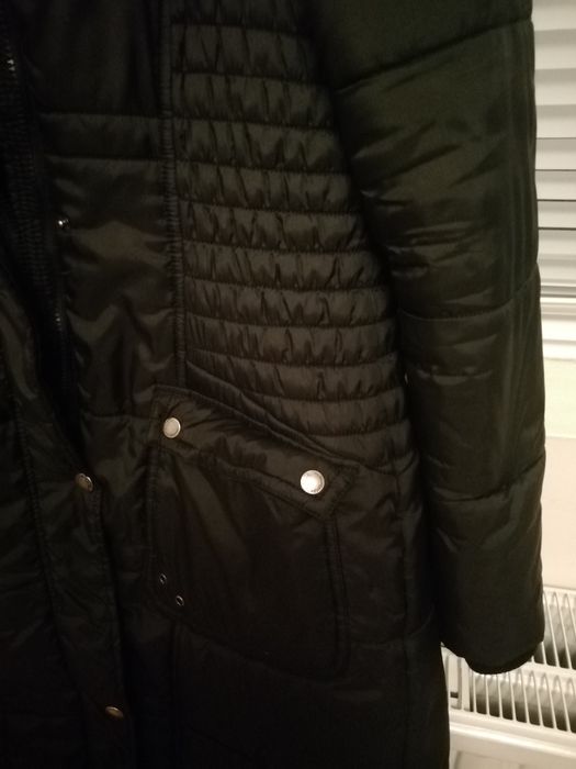 Зимно дамско дълго яке с качулка