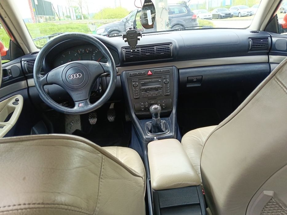 Vând Audi A4 b5 2001 face lift S-line 1.9tdi 116cp