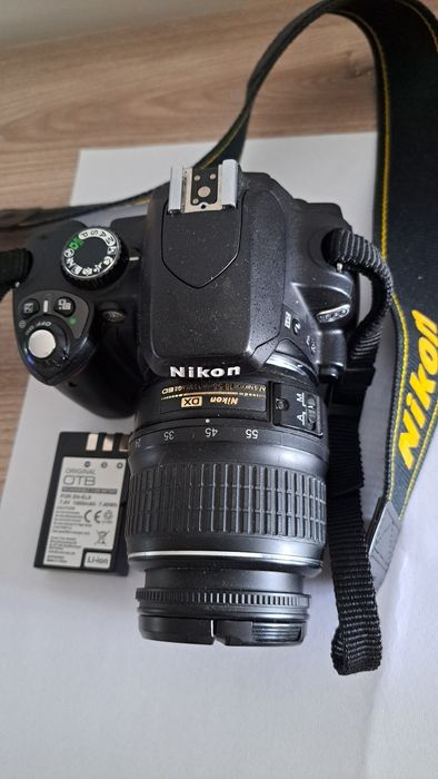 Nikon D60 - ED 18-55 mm