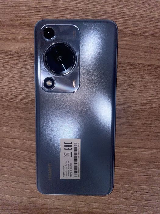 Продам Срочно Huawei Nova Y72s