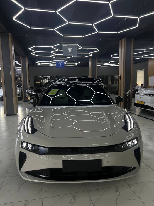 Zeekr 001 (the sport) full