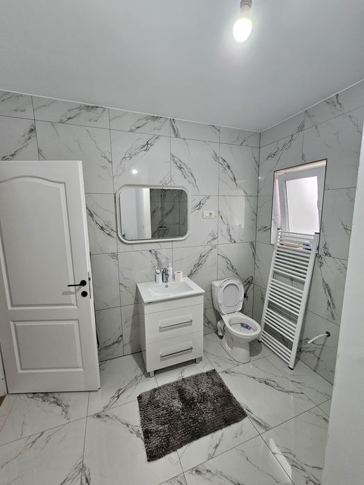 Vând casa in cartierul Banovita