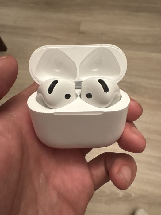 Наушники airpods 4