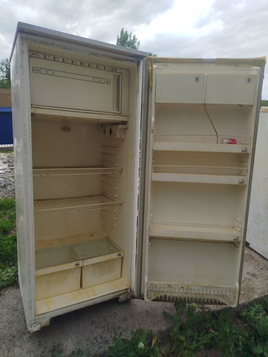 Продам холодильник