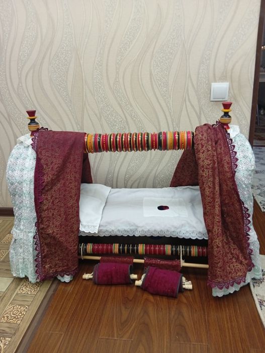 Beshik zoʻr xolatda