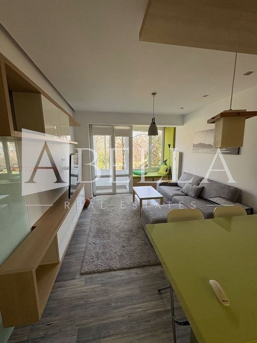 Дава се под наем Тристаен апартамент в София, Изток - 65 кв.м за 765 € - Снимка #2