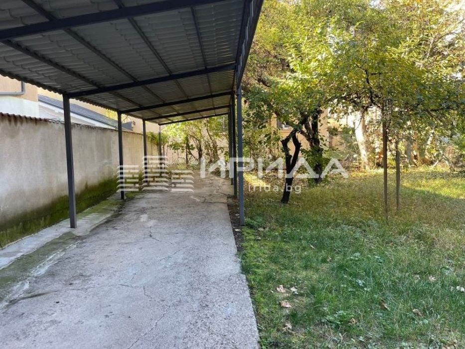 Тристаен апартамент в гр. София