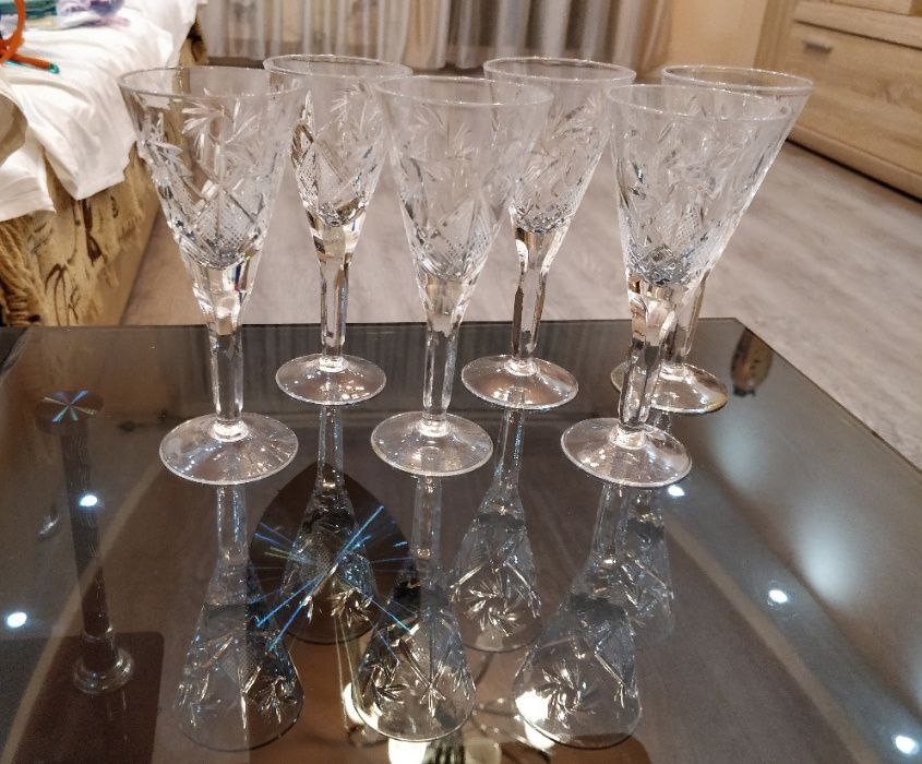 Великолепный набор хрустальных рюмок, 6 шт.