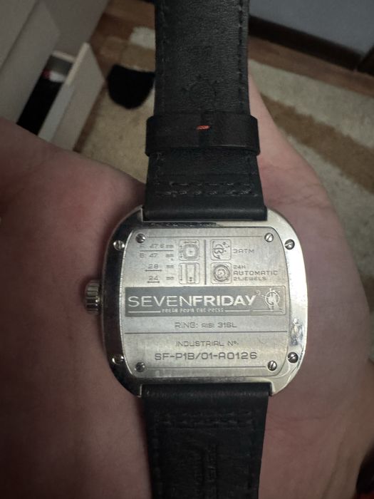 Часы Sevenfriday P1B/01