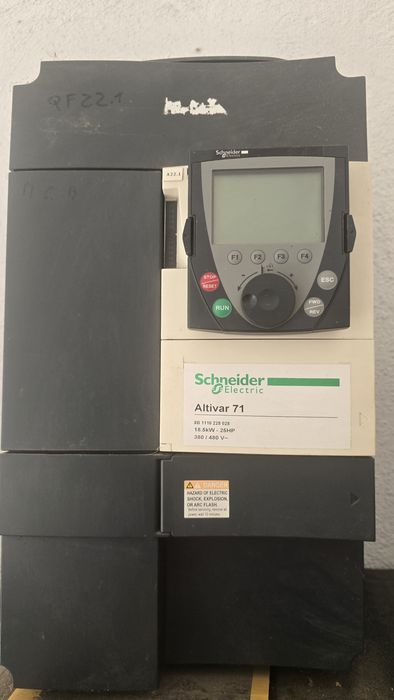 Convertor de frecvență Schneider Altivar 71 ATV71HD18N4Z, 18,5 KW, 25H
