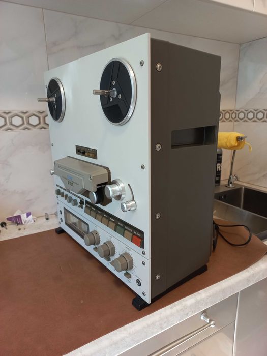 Катушечный магнитофон TEAC X-10R