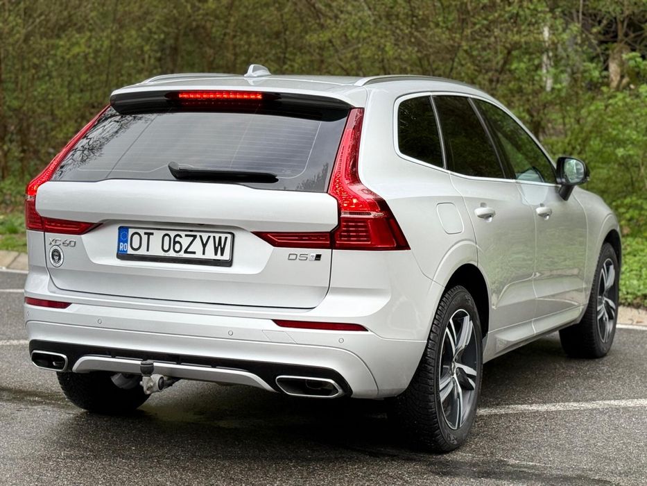 Volvo XC 60 2019 Diesel D5 R Design Automatic 235