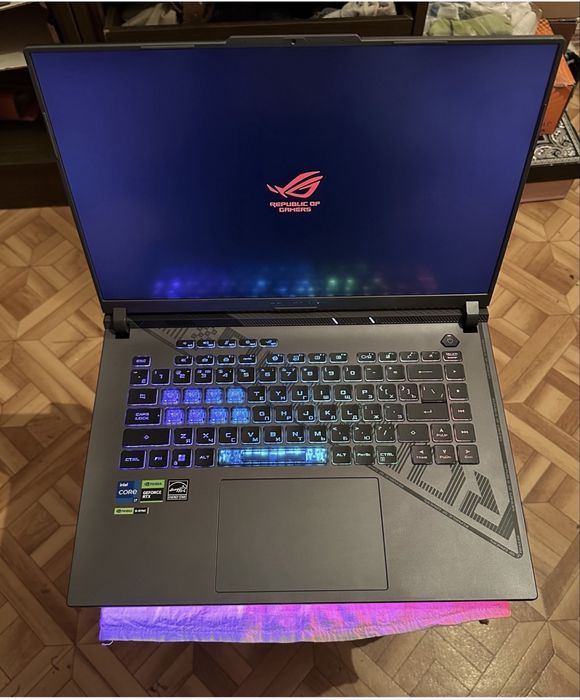 Продам мощный игровой ноут ASUS ROG Strix G16 / RTX 4060 / 16GB / 1TB