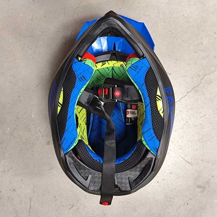 ПРОМОЦИЯ  Мотокрос каска MT Falcon SYSTEM-MATT BLUE - Код: 35277