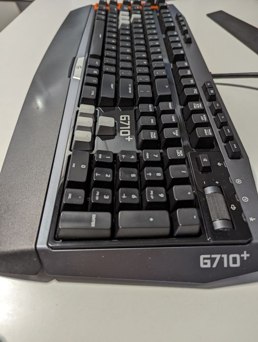 Механична геймърска клавиатура G710+