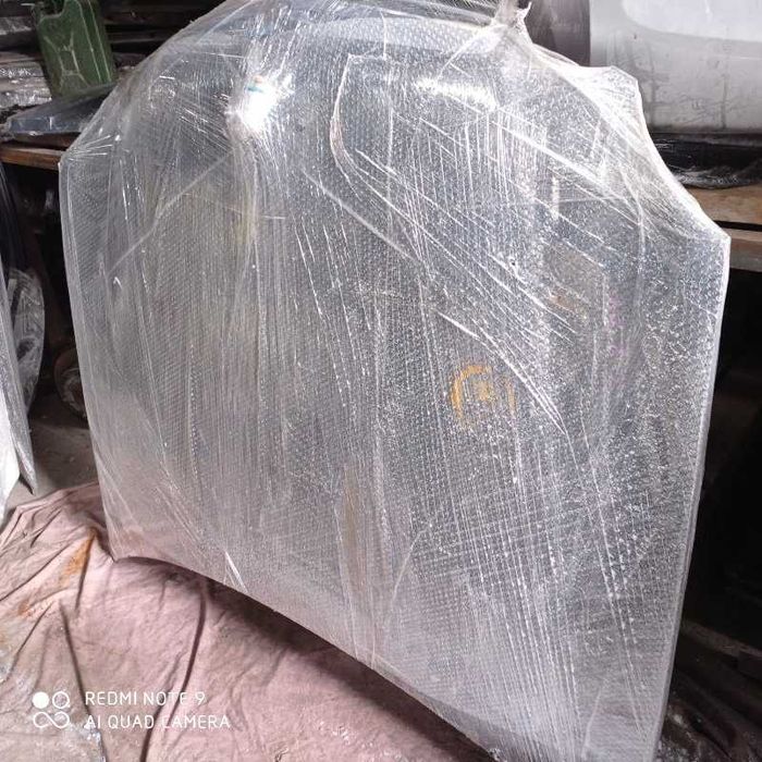 Капот на Mercedes-Benz W211 E-class rest