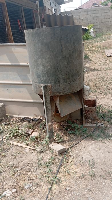 Жем , шөп турағыш