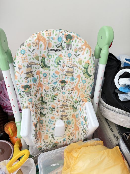 Продам столик для кормления