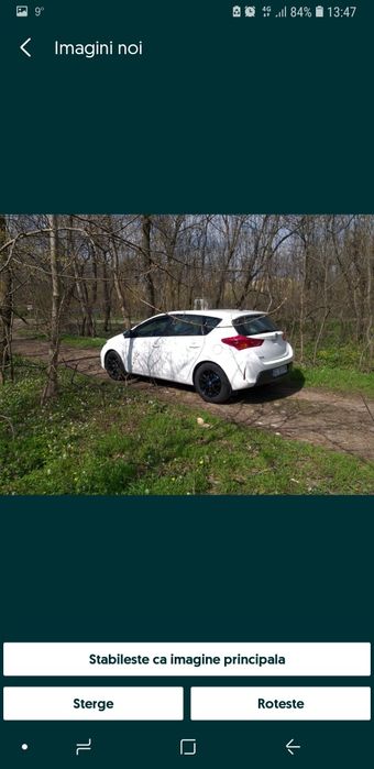 Toyota Auris hatchback