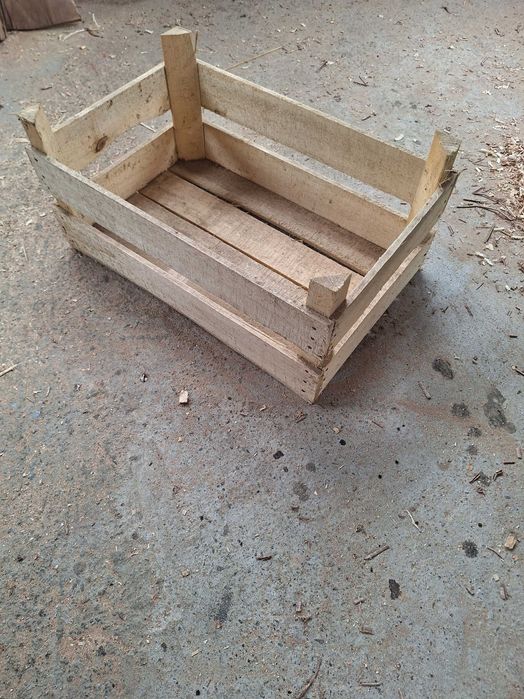 Дървени касетки за плодове и зеленчуци