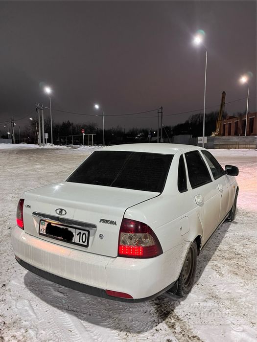 Лада Приора седан 2015г