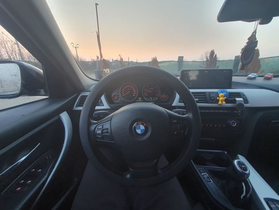 Bmw seria 3 f31 318d 2013