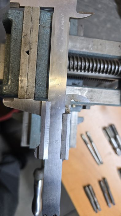 Тиски станочные.