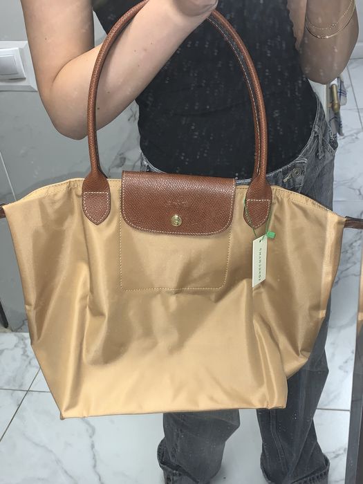 Geanta longchamp