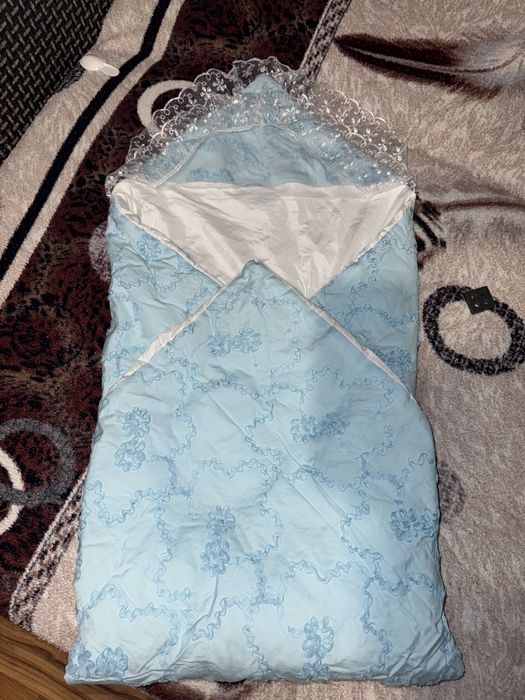 Продам конверт на выписку в отличном состоянии