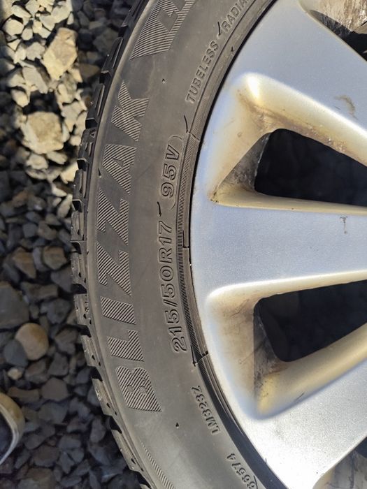 Set 4 jante aliaj 5X115 pentru Opel . Cu anvelope M+S 215/50R17.