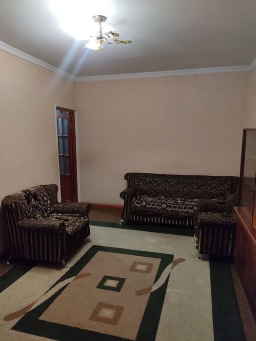 Юнусабад -8 2х комнатная квартира с обстан. переделанная в 3х. СЕТОР