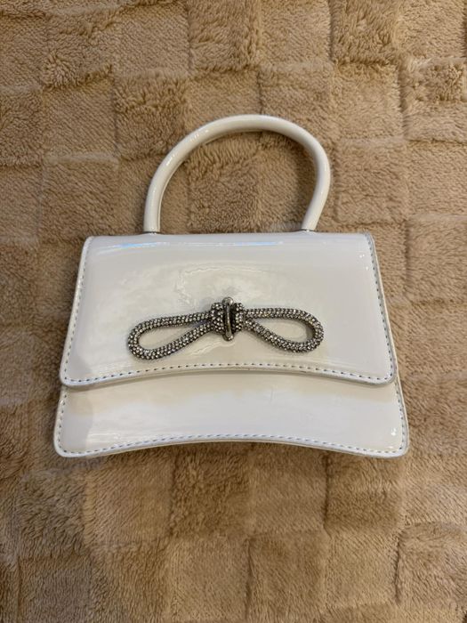 Сватбена рокля тип русалка с гол гръб-размер С/М-еластична