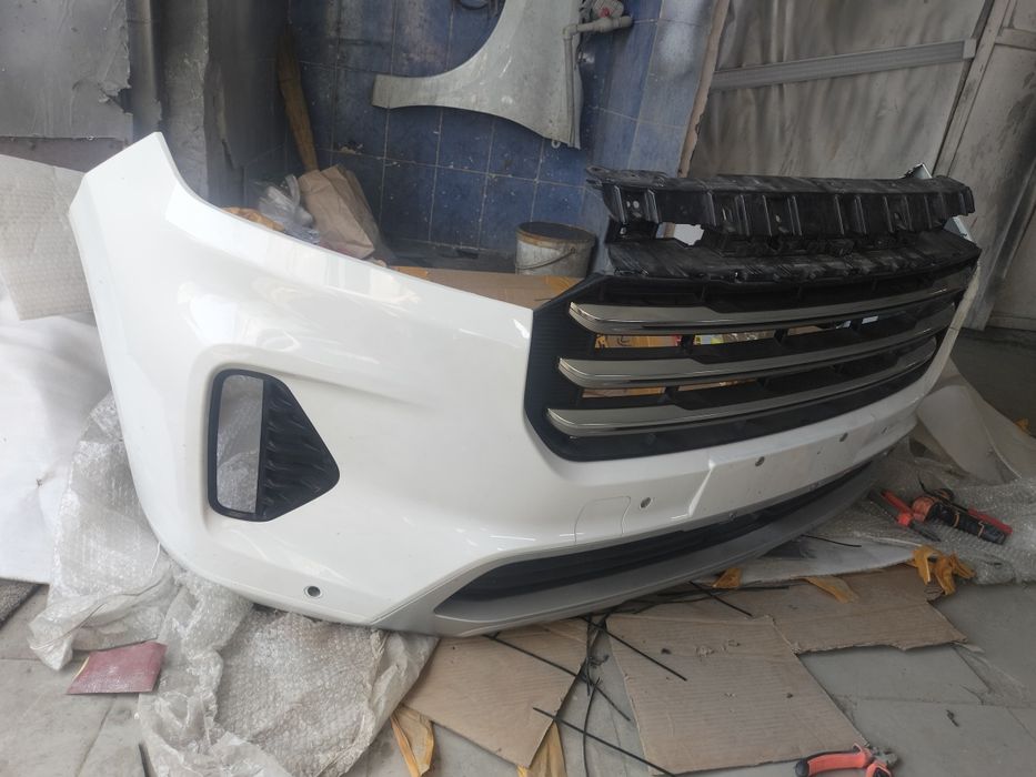 Продам бампер передний exeed