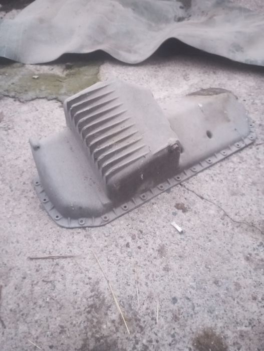 Продам запчасти на бмв