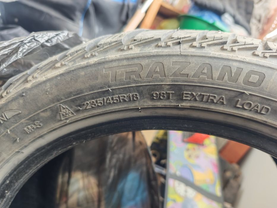 Trazano 235/45 R18