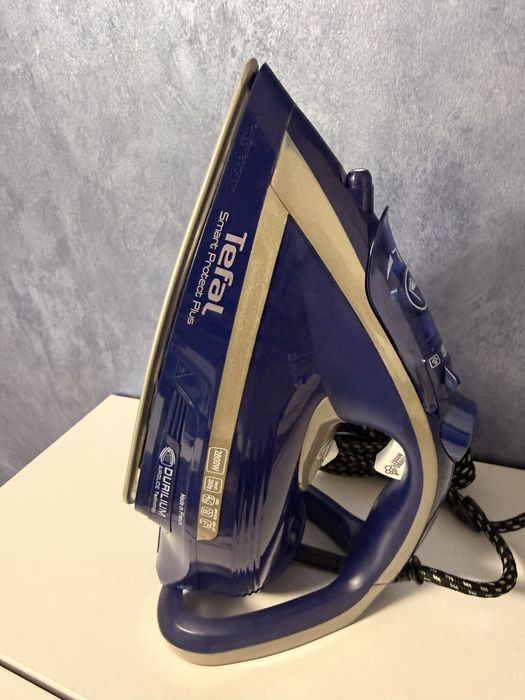 Fier de călcat smart Tefal nou cu reglaj automat a temperaturei