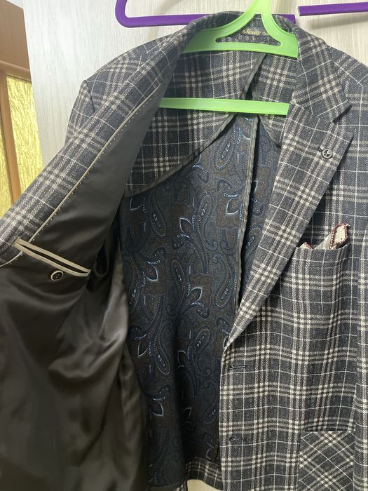 пиджак шикарный размер М в идеале