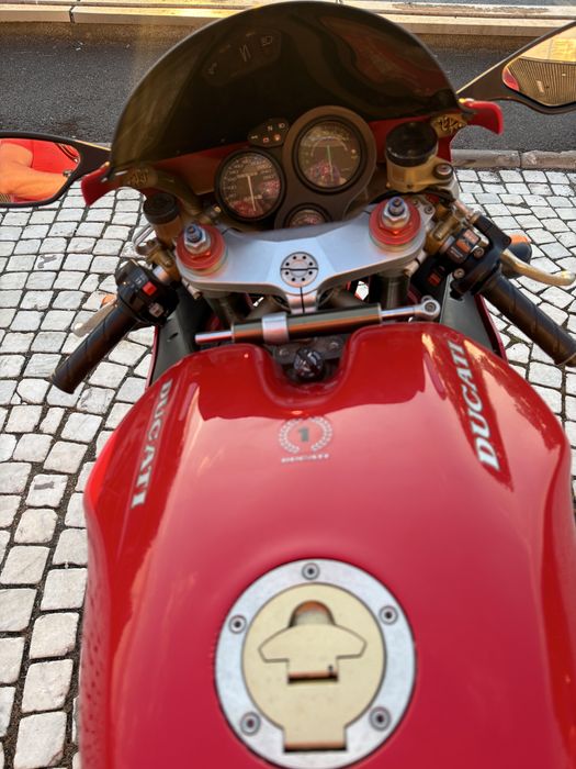 Ducati 916 Biposto (1998) – 26.300km, stare impecabilă, înmatriculată – 9.200€