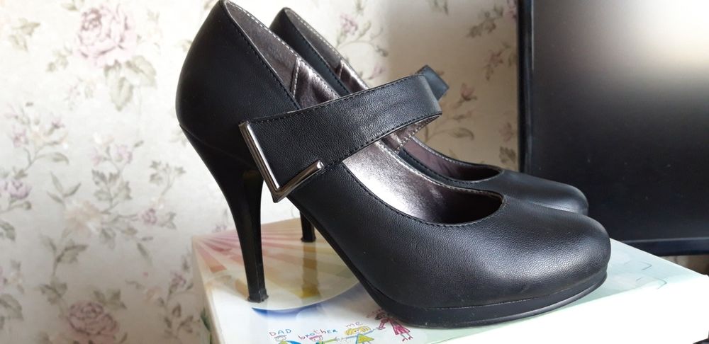 Вечернии классические туфли